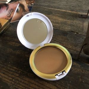MAC Limited edition bronzer